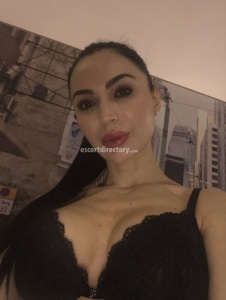 escorts Monika