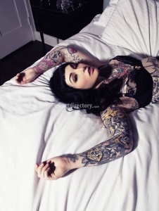 escorts Adahlia Cole