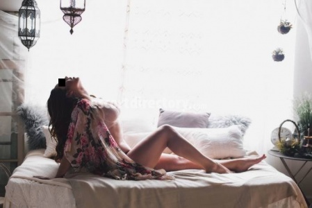escorts Adriana Rose