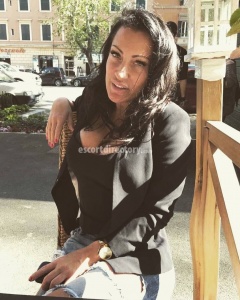 escorts Carolina Mueller