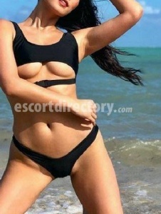 escorts Heidie Licious