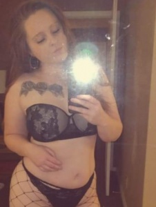 escorts Cum Play with Me