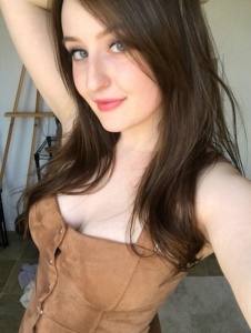 escorts Anyone wants to see me naked ?