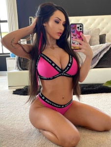 escorts Reya