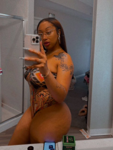 an946svy-horny-available-now-snapchat-aborodeo.jpg escorts Horny 🥺 available now Snapchat aborodeo