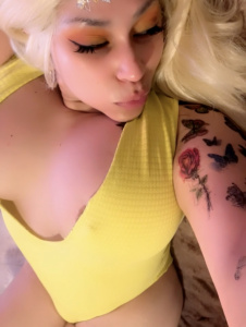 escorts Yellow flower