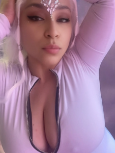 escorts Let’s celebrate freedom 