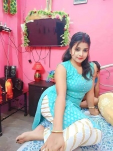 escorts Call Girls in Gurgaon Sec 25, Dlf ∑|(|⑨⑨⑤⑧⓪①⑧⑧③①|)|⇏
