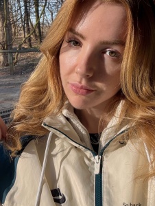 escorts I am available for hookup contact me 7656955358